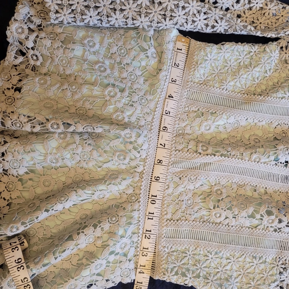 I.MADELINE LACE TOP - Picture 4 of 7
